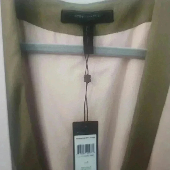 BCBGMAXAZRIA WRAP AROUND DRESS SIZE XS - Picture 9 of 9